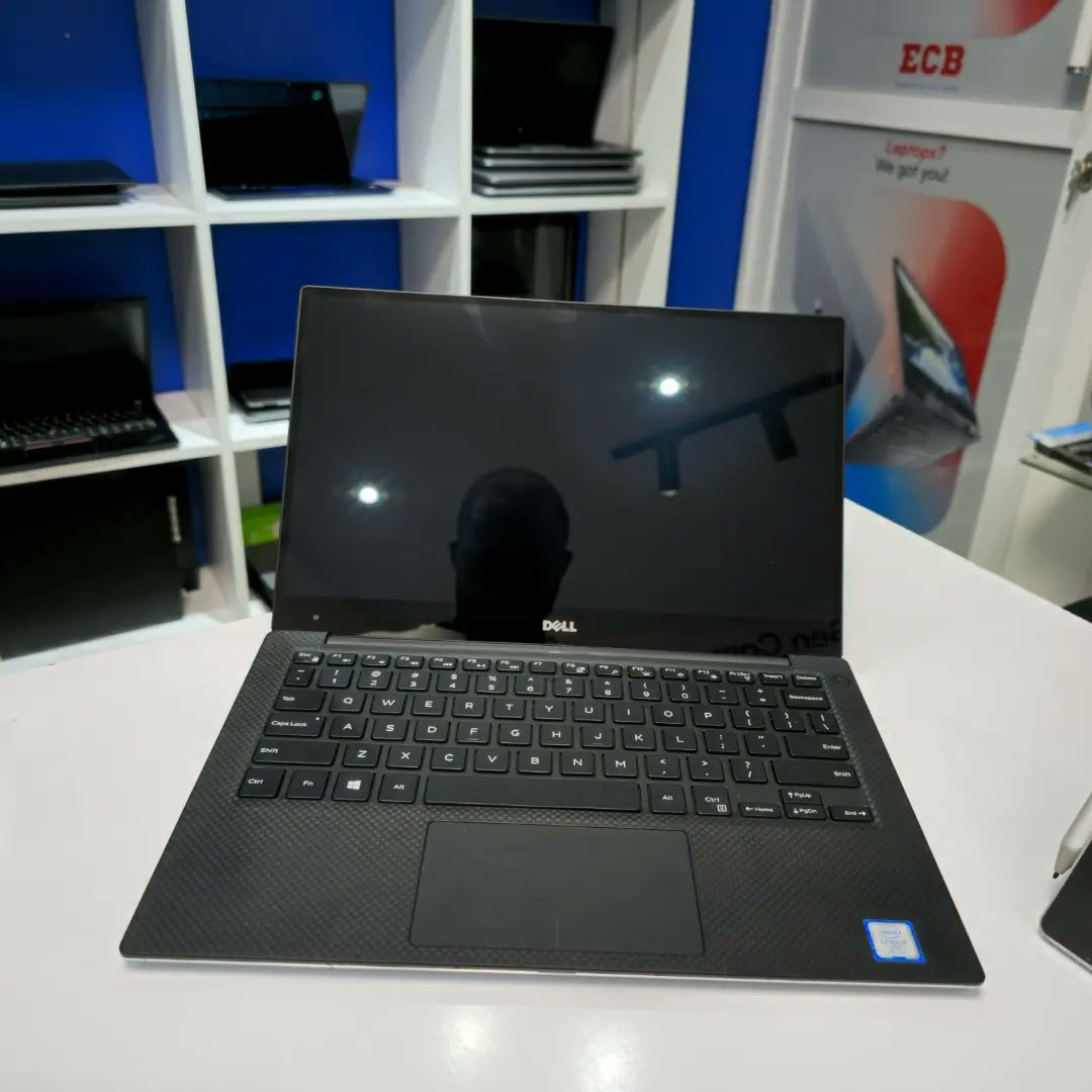 Meet flexibility and excellence in this Dell xps 13 9330 touchscreen 7th Gen 
🔹️intel core i7 
🔹️16GB Ram/512GB SSD 
🔹️Base Speed 2.9 ghz 
🔹️13.3 inches with full Hd screen 
🔹️Has intel hd graphics 
🔹️ksh 52,500
📞0717040531

President William Ruto #MombasaRoad