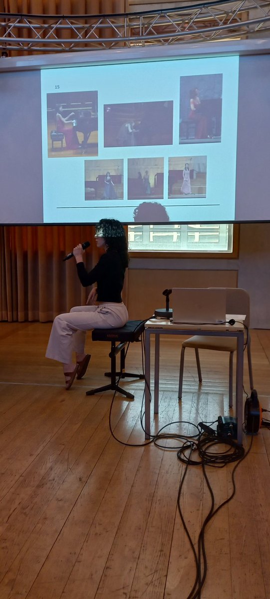 monsdesons's tweet photo. Ara a #GenderSounds la Irene Tineo i la creació de la intèrpret @esmuccat @musicologyEsmuc https://t.co/j9BP5bXQAB