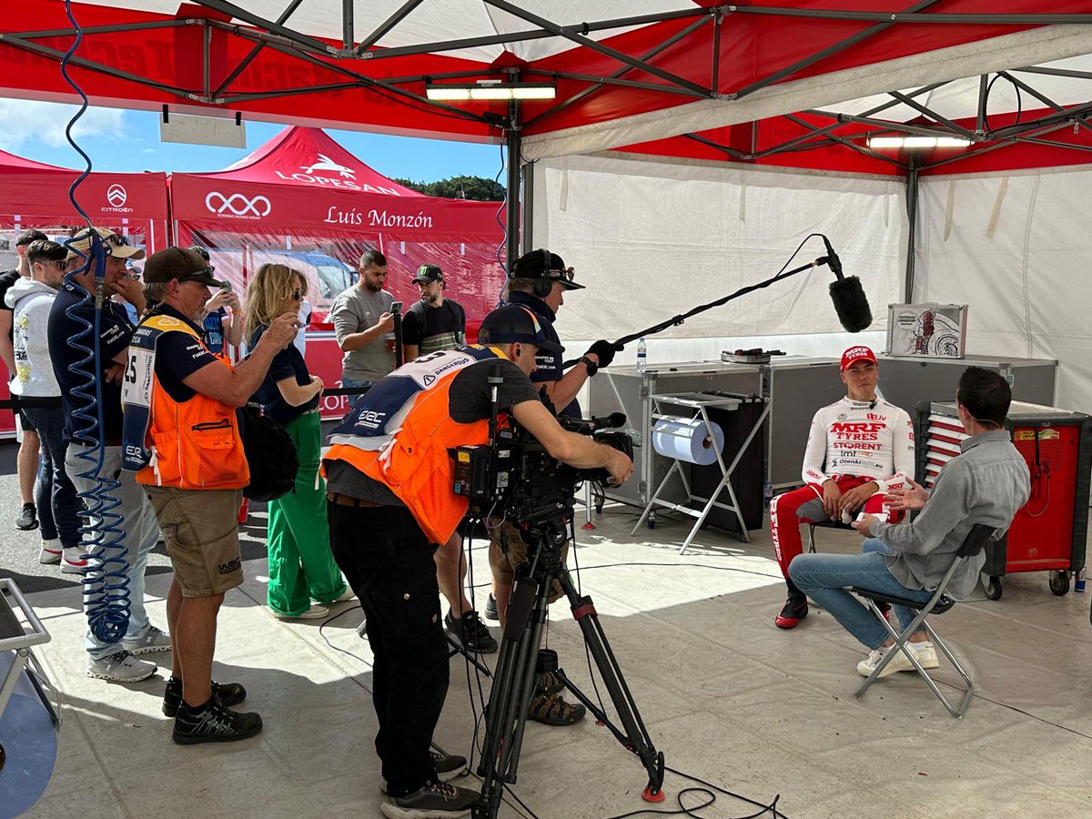 😇🤩Morning interview with Julian Ingrassia, the 8-time world champion in partnership with Sebastian Ogier. Wach live updates from @RIslasCanarias on rally.tv! #ERC #RallyIslasCanarias #Sesks #Francis #MRFTyresEurope #SRT #interview #JulianIngrasia