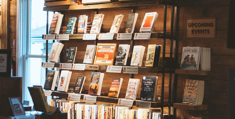 ReadableHQ's tweet image. What&apos;s the ideal page count for a memoir? #Writing #Readability  
zurl.co/iCTo