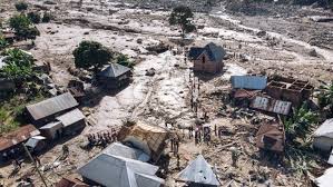 etiennemulindwa's tweet photo. 4 mai 2023-04 mai 2024, 1 année que des inondations ont fait + de 500 morts et des disparus à #Bushushu et #Nyamukubi à #Kalehe #Sud_Kivu. Dep8, d victimes vivent dans d camps, maisons d fortune, familles d'accueil, d'autres chassées dans les sites. https://t.co/wg5aBkpFaz