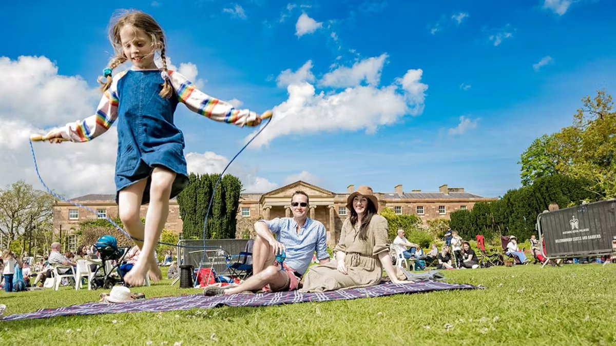 Don’t miss out on the celebrations at the @HeritageFundUK supported Hillsborough Castle on May Day weekend. Embark on a family adventure through the Imaginary Menagerie play trail, and much more. Only from 4 - 6 May!🌼 hrp.org.uk/hillsborough-c… @hrp_palaces