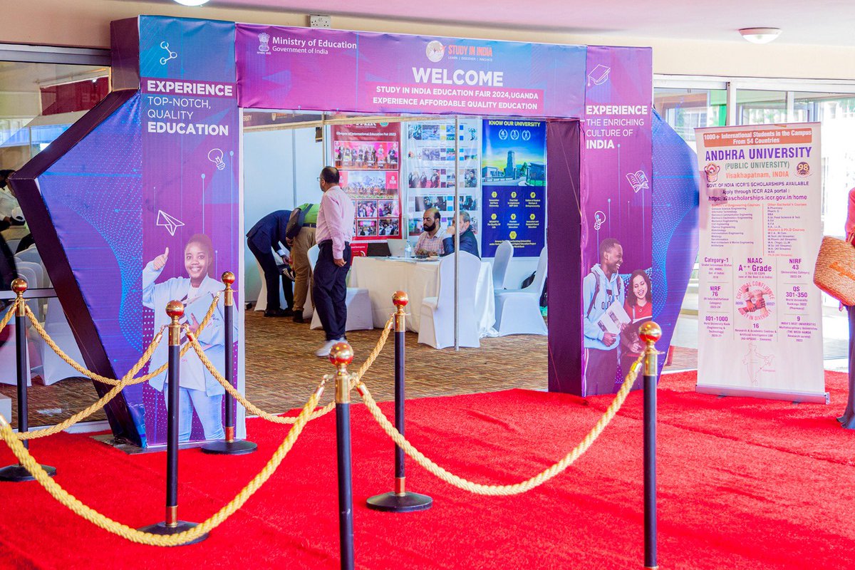 GCourseHotel's tweet image. Plan your next corporate event at Golf Course Hotel, where top-notch conference facilities meet stunning views. Elevate your meetings today! #GolfCourseHotel #CorporateEvents #ConferencePro #MeetInStyle