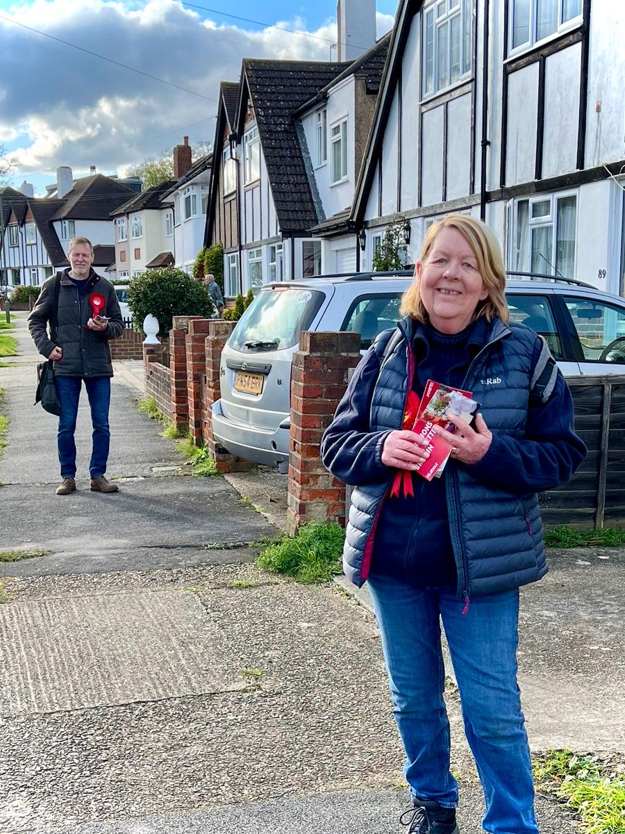 Some photos from the Epsom, Ewell, Ashtead & Leatherhead Labour local election campaign 2024🌹