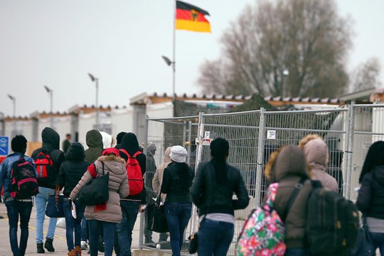 Борьба с нелегальной миграцией по-немецки interaffairs.ru/news/show/45866 #Германия #ФРГ #НелегальнаяМиграция #мигранты #беженцы #ВыборыВГермании #ВыборыВЕвропарламент #МеждународнаяЖизнь