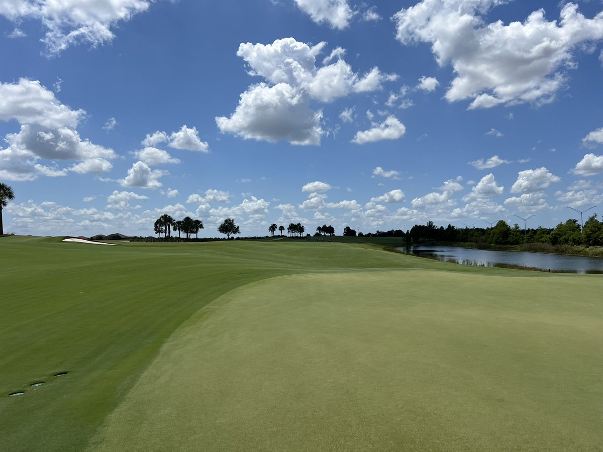 What a day at the Suncoast GCSA Annual Meeting! @EhrhartJoel provided outstanding conditions. The greens combined with #tifgrand approaches and celebration #bermudagrass fairways were #elite.  Team Laurel Oak and I had 10 straight birdies in route to a fantastic finish #golf