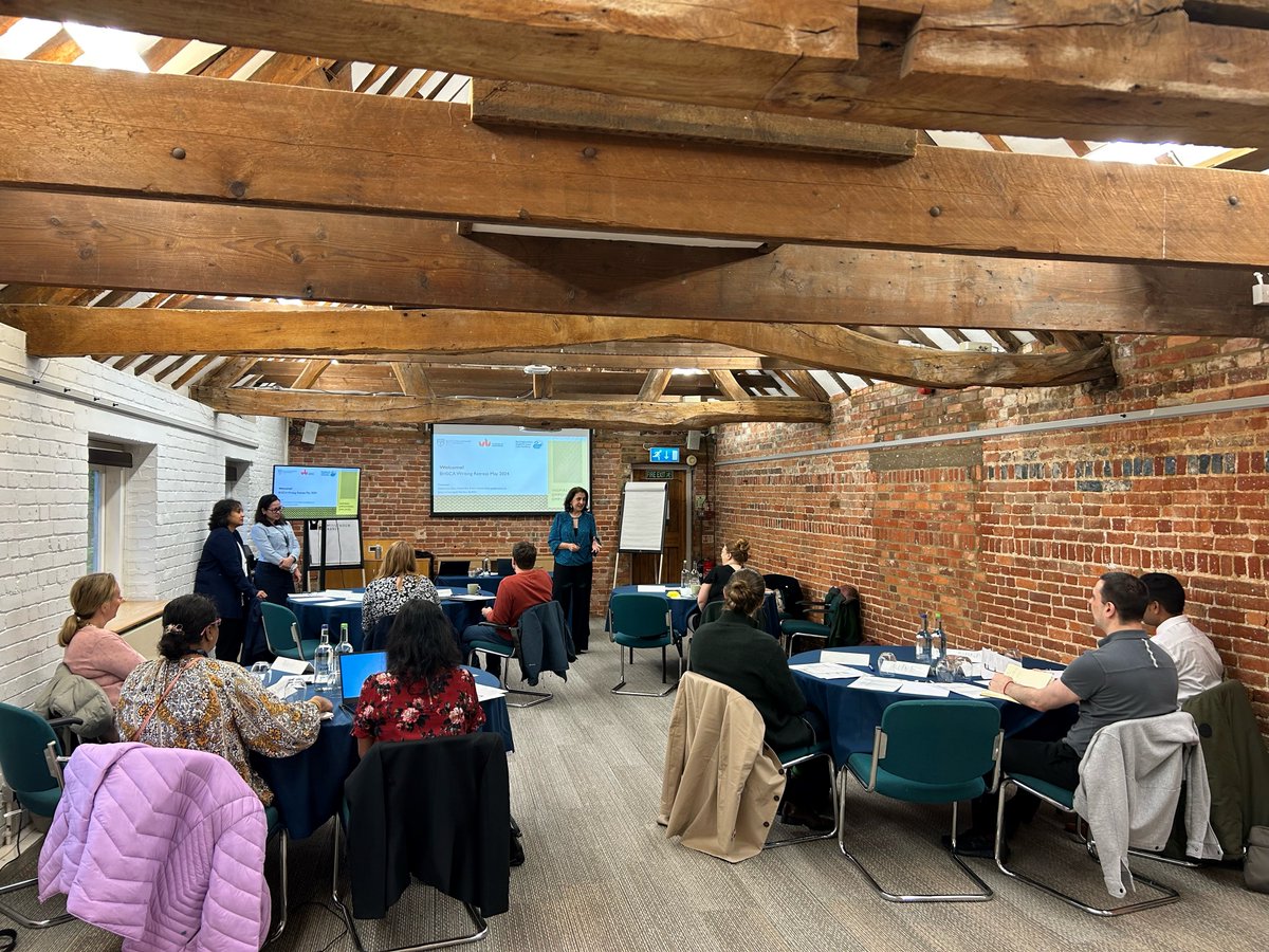 Our Research and Knowledge Exchange faculty #WritingRetreat is up and running today at @missendenabbey! We've got attendees from across secondary care, local HEIs & FE college, the VCSE sector & BOB ICS Led by co-faculty lead @HodaWassif & @_BNUni's GTA Team - will be fantastic!