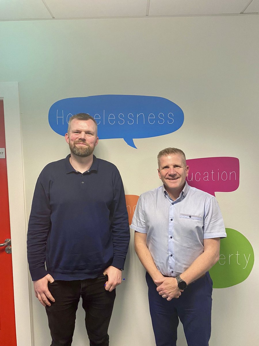 Commissioner @ChrisNICCY met @pb4p’s @GerryCarrollPBP yesterday. They discussed a wide range of issues including housing and homelessness, refugee and asylum, education, youth justice, and incorporating child rights in law 💪🏻