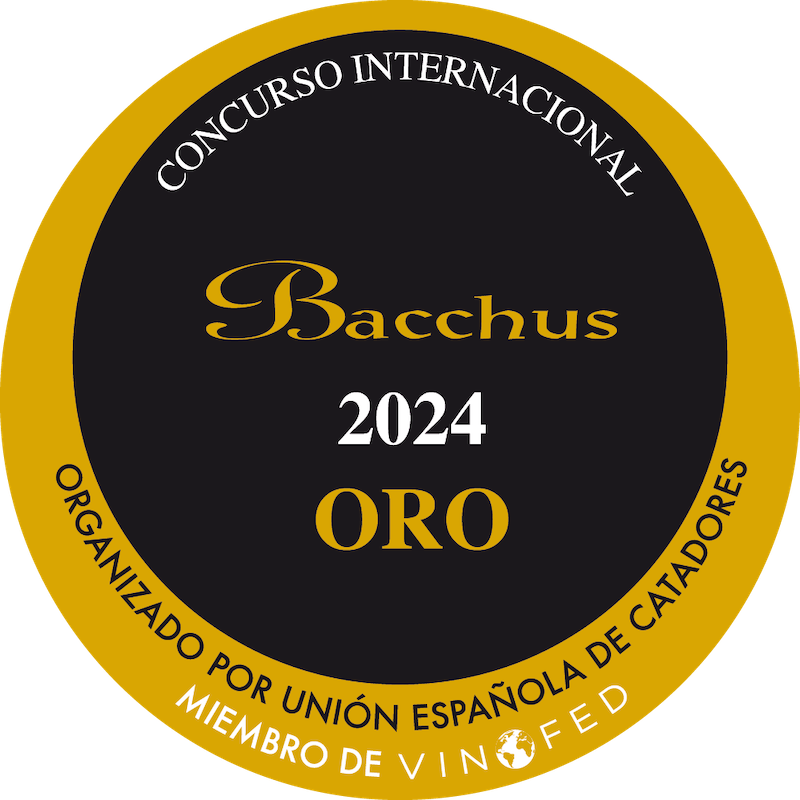 Dos vinos blancos de @BodegasElGrifo, #galardonados con la #Medalla de #Oro en los premios #Bacchus Elaborados con la variedad de #uva malvasía volcánica han sido reconocidos por su sabor, aroma y personalidad inigualable fyh.es/dos-vinos-blan… #MalvasíaLías2018 #Canari