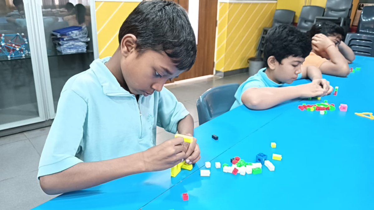 On 3 May 2024, Class IV SAIoneers showcased their creativity by participating in an interactive activity focused on the concept of addition using building blocks. 
#HandsOnLearning #MathLabActivity #CriticalThinking #AnalyticalSkills