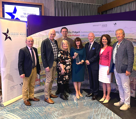 Eight representatives on behalf of Castleknock TidyTowns attended the Mayor's Awards 2024 on 1st May where all TidyTowns groups across Fingal were honoured.
@Fingalcoco @TidyTownsIre