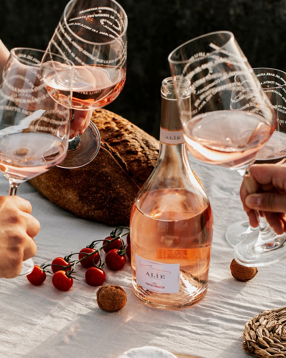 A love elixir that bonds souls with its kindness: here's to #Alie10, the celebrative special edition of Alìe 2023.

#Frescobaldi #MarchesiFrescobaldi #ToscanaDiversity