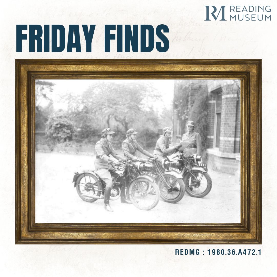 During WWII, women all over Britain stepped in to cover jobs left empty due to men enlisting in the armed forces. This week we came across a photo from 1941 showing just that! These women worked as dispatch riders, delivering important messages by motorcycle 🏍️