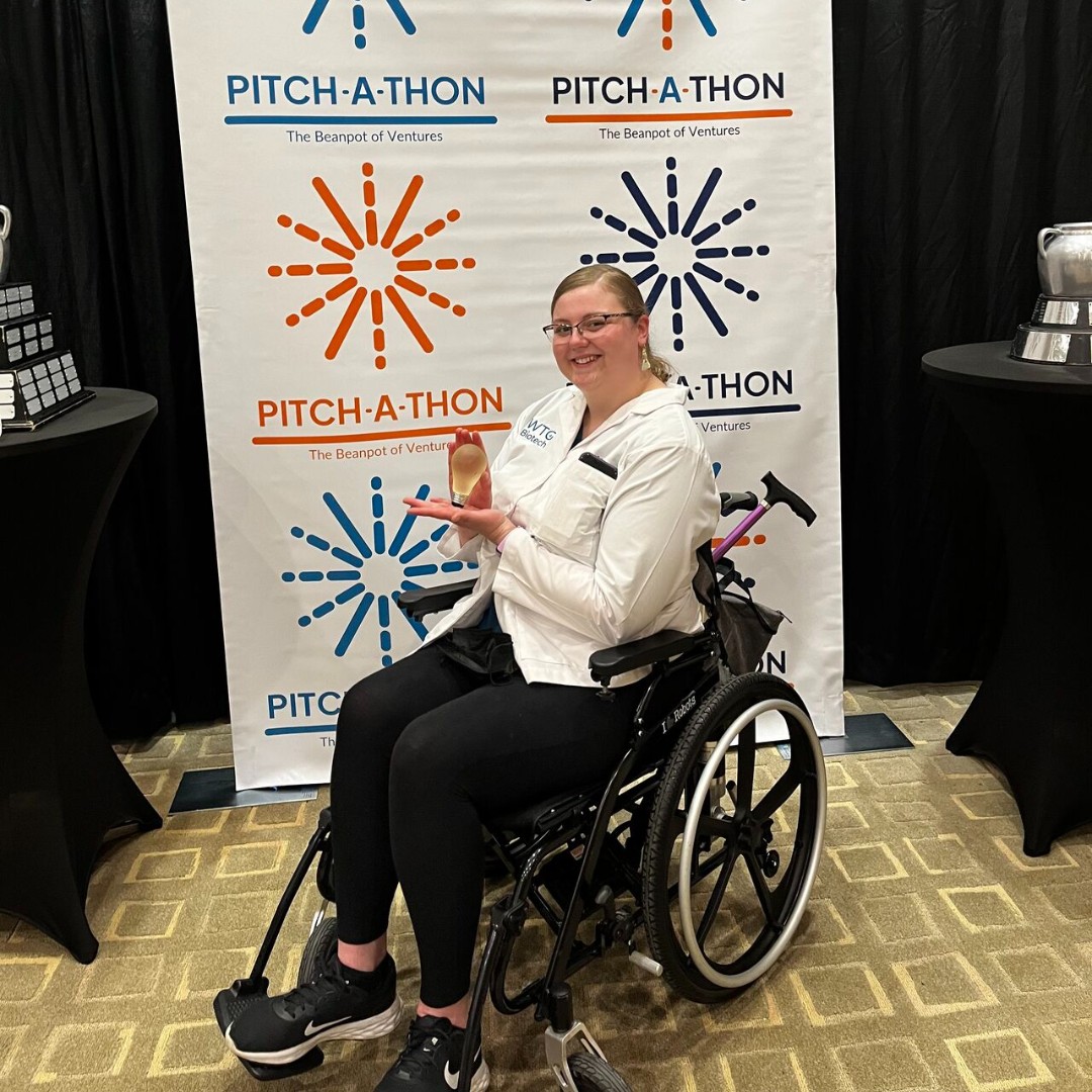 Jessica Woyton ‘24, a #BiomedicalEngineering student #entrepreneur from Wentworth Institute of Technology, emerged as the standout winner at the inaugural Pitch-a-thon.

Read more: ow.ly/ZYyU50RuZ6V 

#WentworthInstituteofTechnology #UniversityofOpportunity #LifeAtWIT