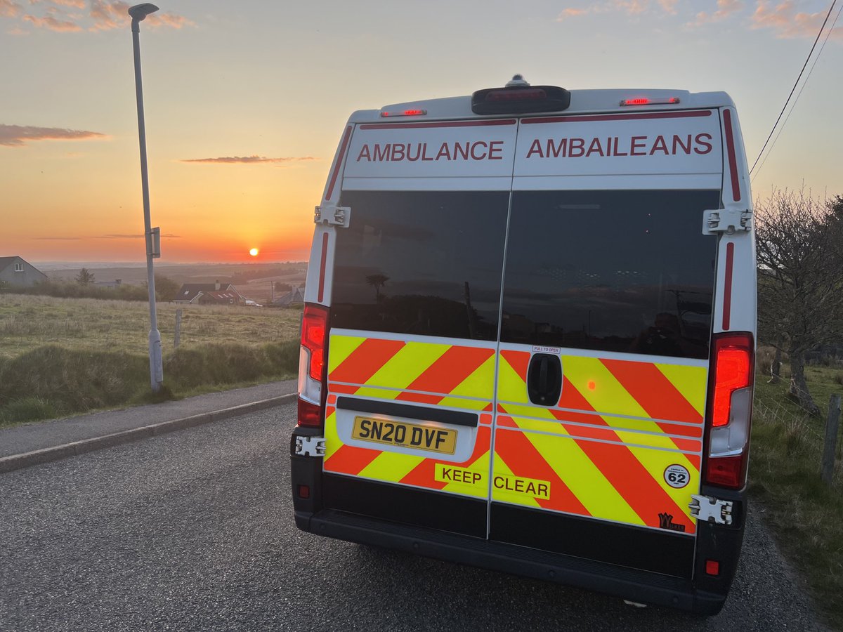 Early start this morning ⁦@Scotambservice⁩. Thanks to ⁦@CalMacFerries⁩ and the Loch Seaforth for accommodating our requests