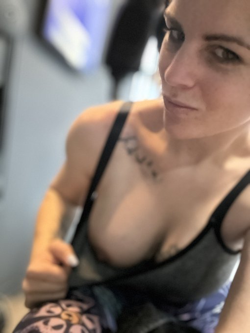 Rejoins moi &agrave; la salle de sport &hellip;.  https://t.co/l5U0ULdohd  -50% de remise : lumacarie50 https://t.<a href="/tag/pool"class="tags"><span>#pool</span></a><a href="/tag/piscine"class="tags"><span>#piscine</span></a>