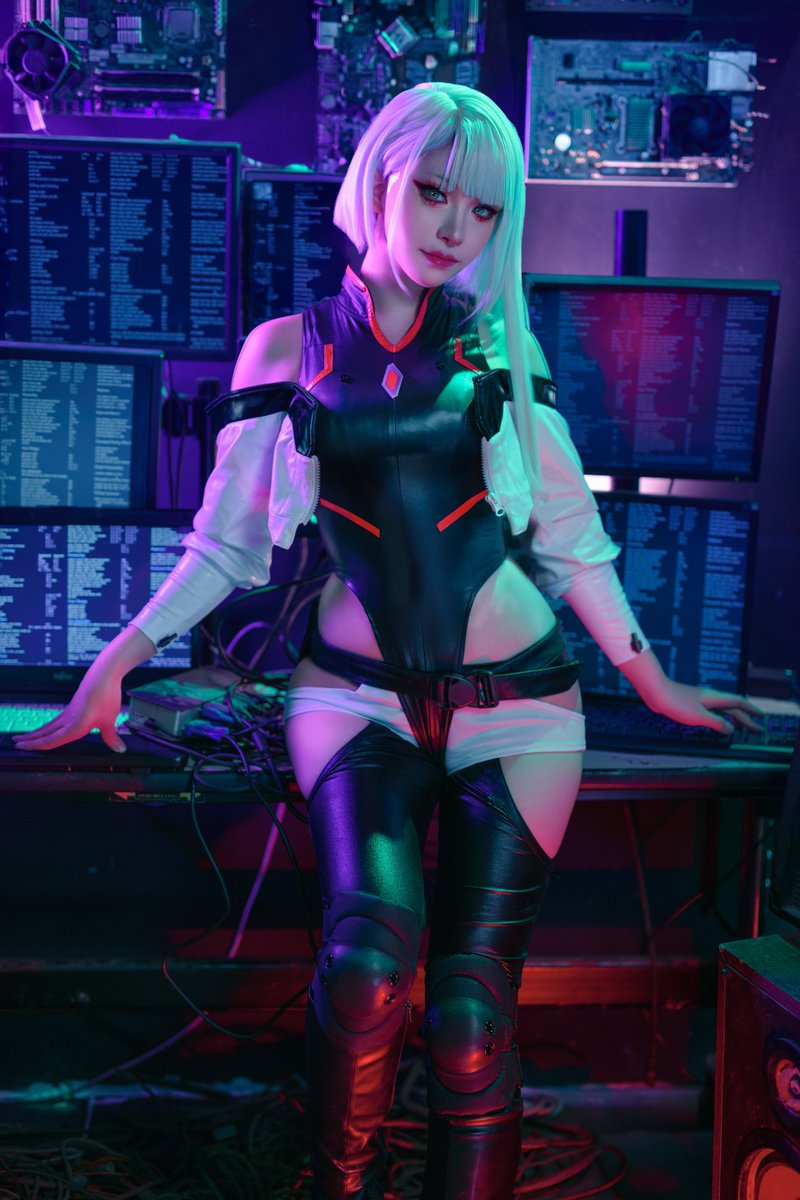 【 #CyberpunkEdgerunners /Lucy】

「私は遠いとこへ行きたいんだ」
🌕🌖🌗🌘🌑🌒🌓🌔🌕
#Cyberpunk_Edgerunners 
#Cyberpunk2077 https://t.co/dN9pUT0l9s