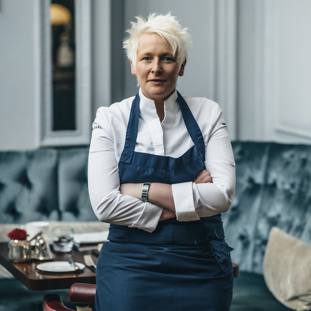 Twickenham 🤝 @_LisaAllen We are delighted to announce that Michelin-starred chef, Lisa Goodwin-Allen will be cooking in the East Wing facility at England v Australia in the @autumnnations on Saturday 9 November 🇦🇺 Expect the very best of British gastronomy 🍽️ Packages on…
