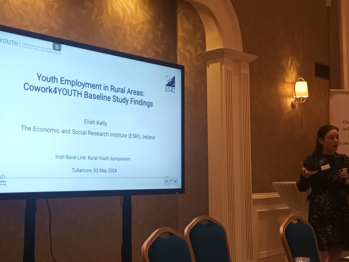 Elish Kelly @ESRIDublin peesenting results of European Project @cowork4youth #RuralYouth #UseYourVote @capnetworkire @MacranaFeirme @nycinews @CSOGroupEESC @erp_2019 @ErcaRural