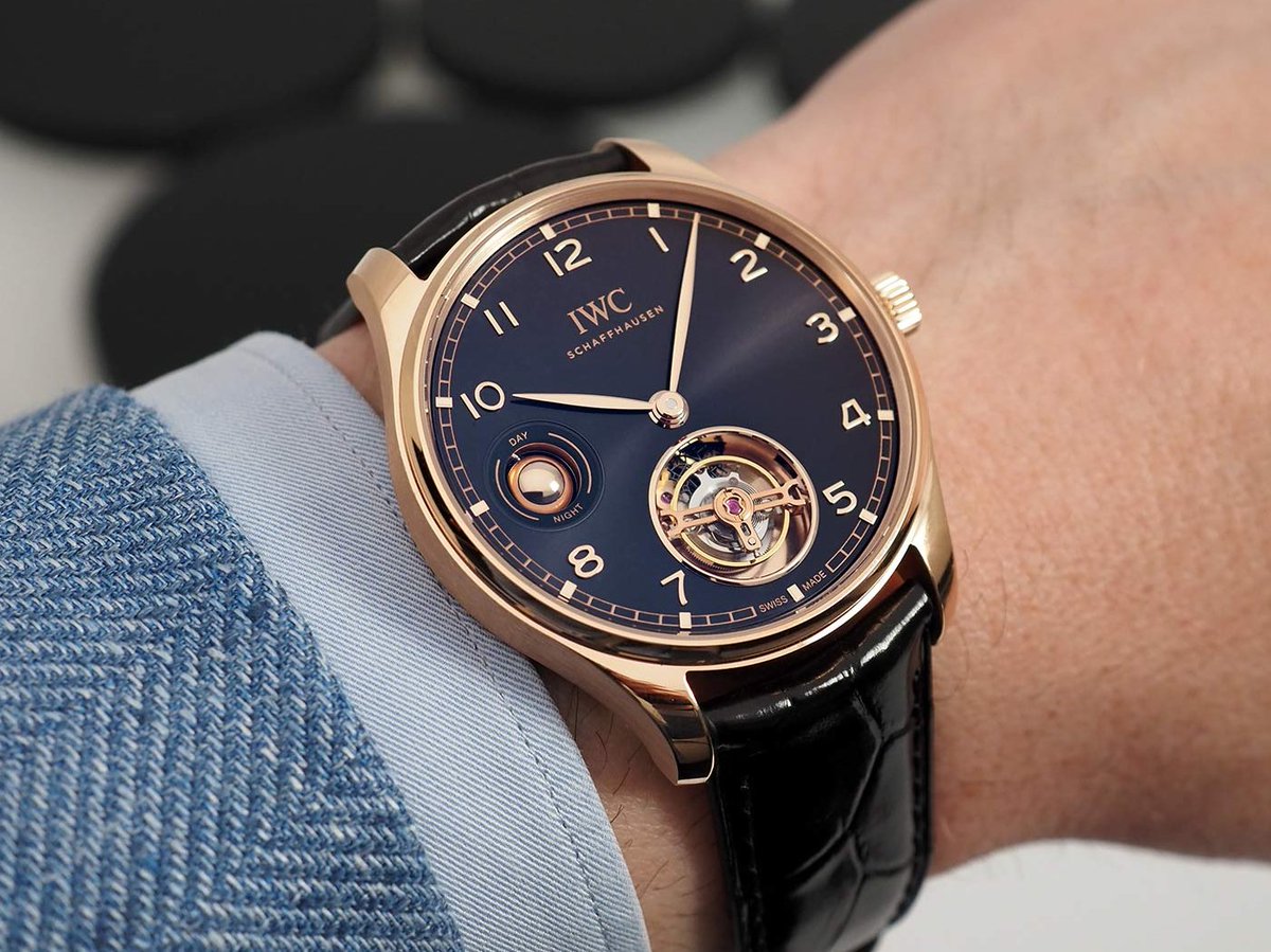 #IWC introduced the new #Portugieser Hand-Wound Tourbillon Day & Night #IW545901 combining a flying #tourbillon with a globe-shaped day/night indicator. Discover this elegant timepiece at timeandwatches.com/2024/05/iwc-pr…
#iwcwatches #watchesandwonders2024