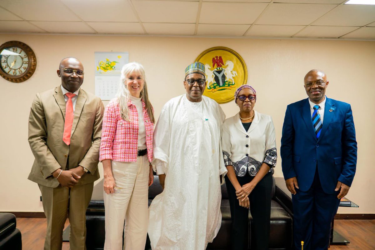 This was followed by a courtesy call to @muhammadpate the Coordinating Minister of Health & Social Welfare of 🇳🇬 the convener of the Ministerial Roundtable on Rethinking Malaria Elimination scheduled on 3 May 2024 in Abuja @UN_Nigeria @WHOAFRO