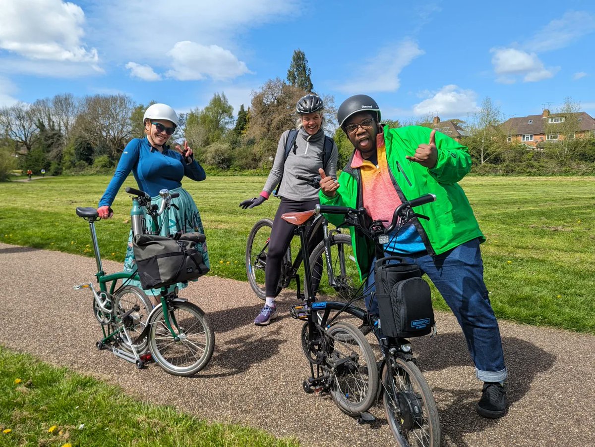 Clean Air, Less Traffic, More Joy! 🚲🙂💚 Saturday 11th May - 10am Join us for a fun morning & discover #BrumByBike Exploring outdoor spaces, bike friendly routes, meet neighbours, pause, connect in nature and finish with drinks, cake and chat. ✨ ecobirmingham.com/product/led-ri…