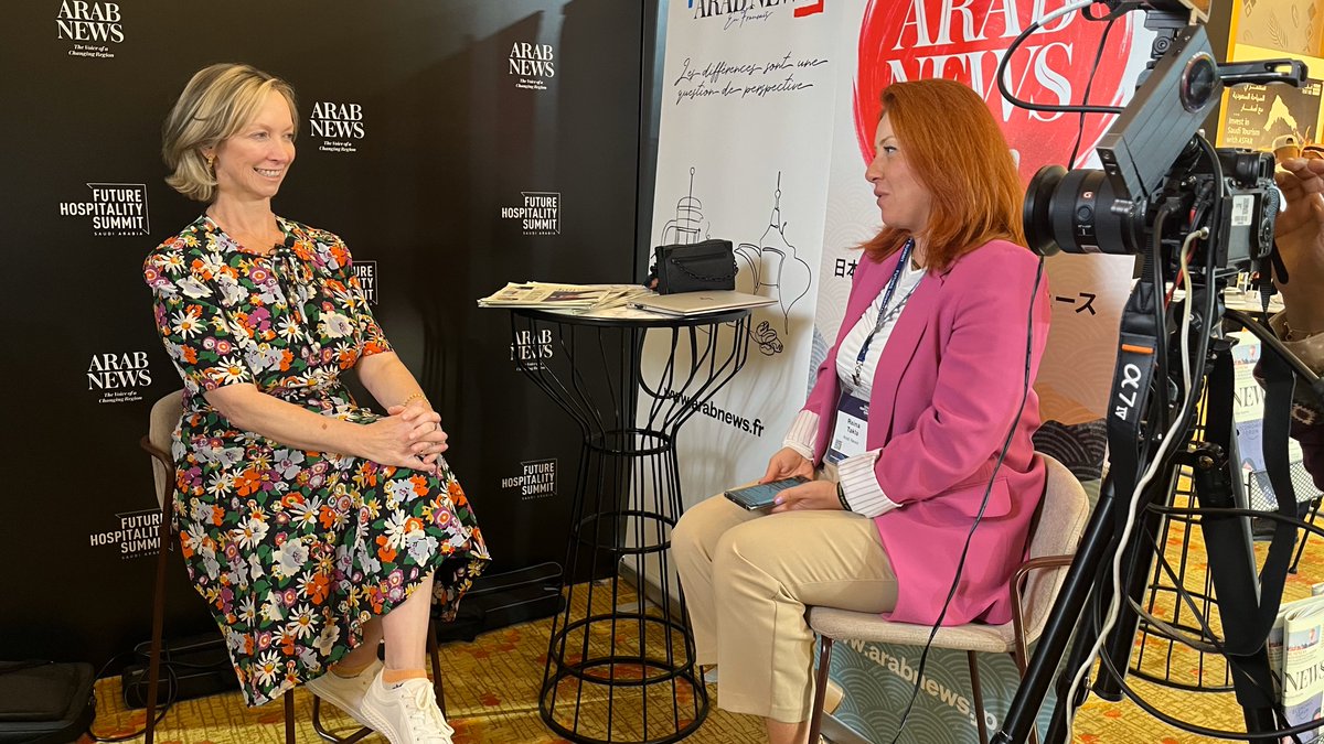 Earlier this week, COO @JanetAdamsAI sat down with @arabnews' Reine Carla Takla to discuss the intersection of AI and hospitality, our new Mind Children project, @Zarqa_AI's neural-symbolic LLMs, and the unique capabilities of @DesdemonaRobot. Read now: arabnews.com/node/2501481/b…