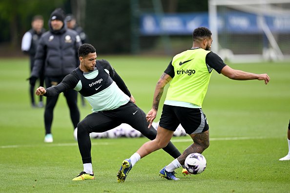 🚨 Christopher Nkunku, Levi Colwill and even captain Reece James are battling to be fit in time to face the Hammers on Sunday.

#CFC [@NizaarKinsella]