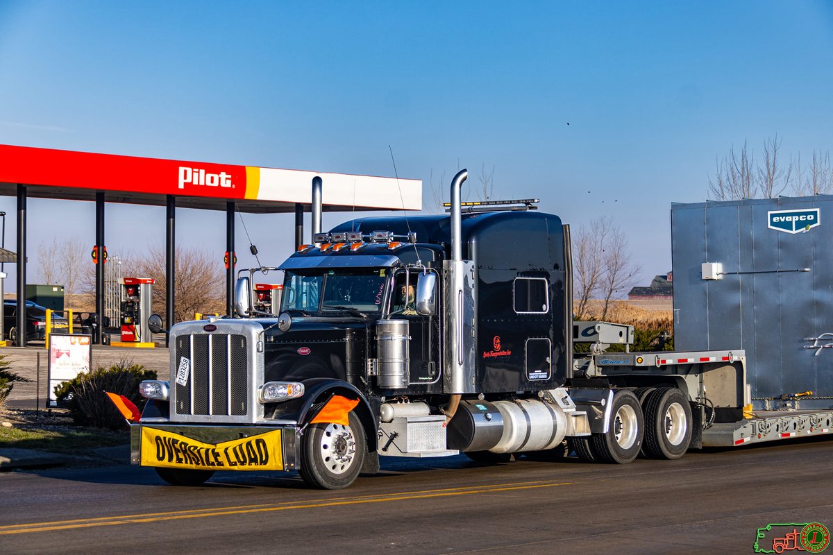 Embarking on a cross-country cooling mission! Our EVAPCO units are hitting the road to bring cool comfort wherever they're needed. Shout out to @CameraMan Johnny Photography for capturing these photos!

 #OnTheRoadAgain #EVAPCO #JourneyContinues #EVAPCOonTheMove