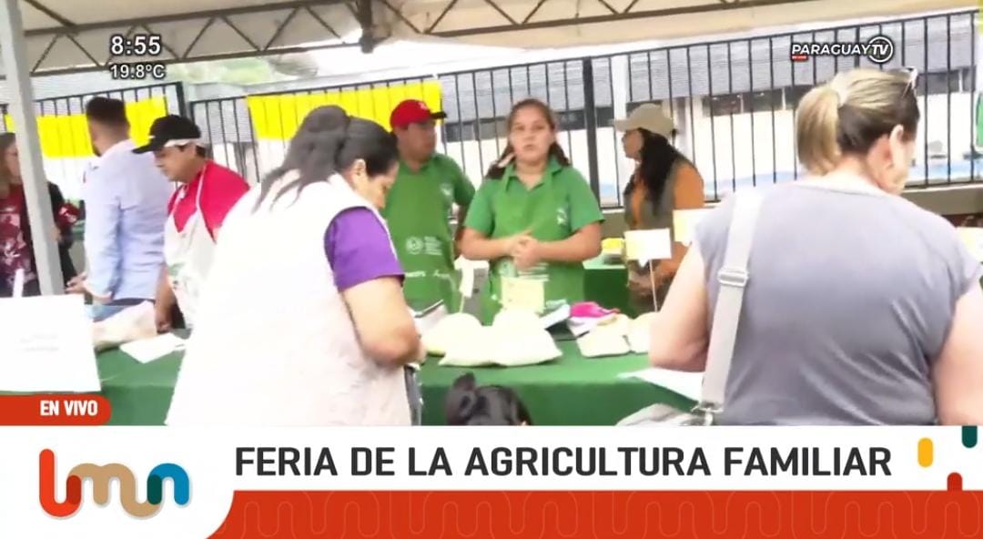 #LaMañanaNacional Móvil Alejandra Reinoso 

⏹️Feria de Agricultura Familiar del <a href="/magparaguay/">Mag Paraguay</a> con productos frescos, se realiza en la explanada del SNT