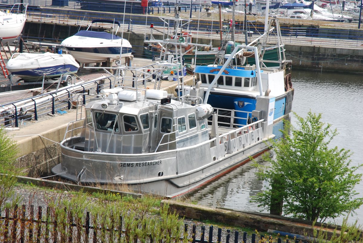#NorthShields A wander around the Royal Quays Marina North Shields on this day 3rd May 2008.
HMS Archer, TS John Jerwood, RNLB Osier and Gems Researcher.