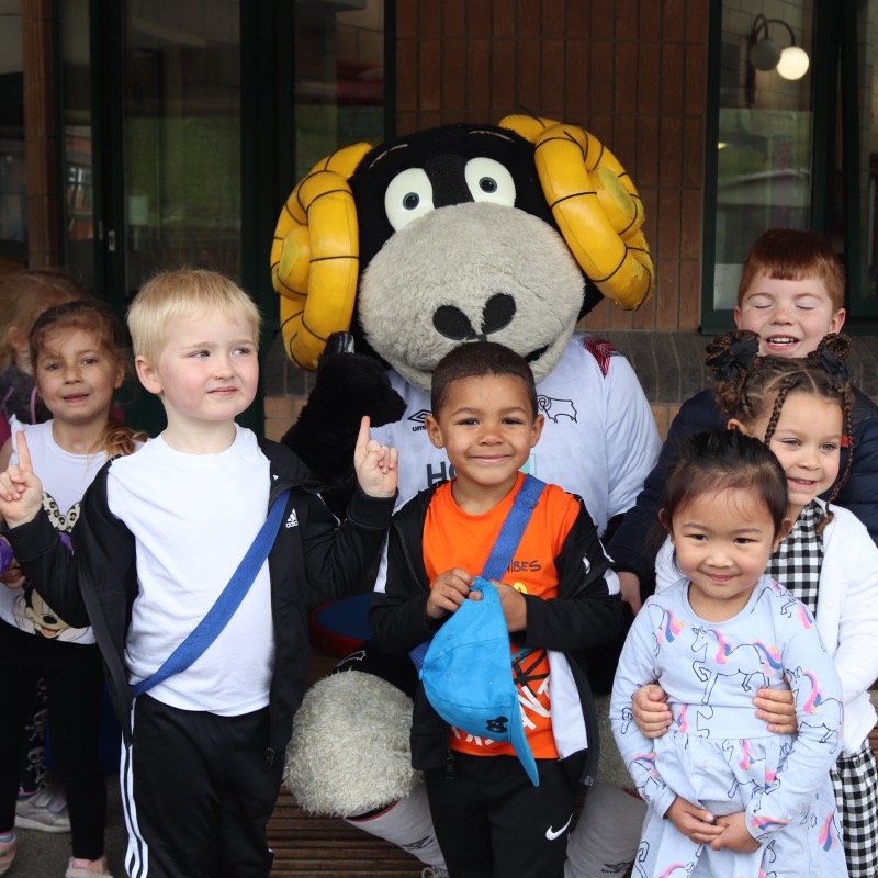 Their was a hint of promotion in the air at @Bishoplonsdale1 😌 Rammie was invited to the school, to join in their celebration day on @dcfcofficial's promotion to the Championship 🌟 Plenty of Derby shirts on show, football and reading... Rammie's dream combo! 🐏