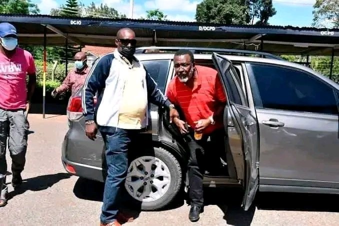 Mithika Linturi's friendship with President William Ruto couldn't save him from being arrested. Gone are the days when your closeness to the head of state made one immune to arrest. President Ruto has heeded the late President Moi's advice to separate friendship from politics.