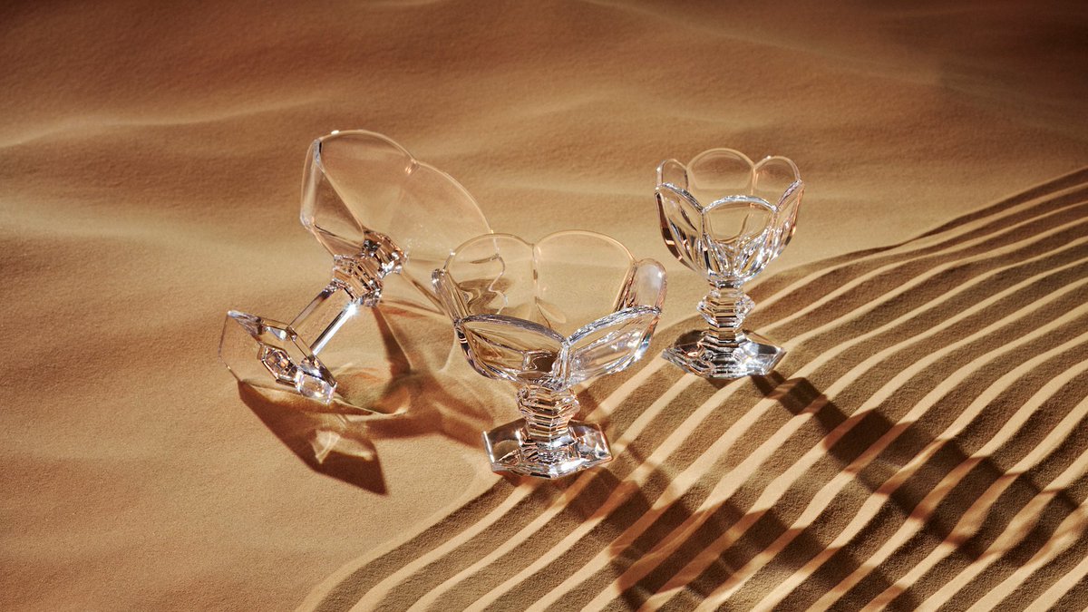 BACCARAT’S SAND ODYSSEY Where innovation meets the sands of time. The Baccarat Harcourt Tulipe collection by #MarcelWanders is a journey of timeless reinvention. With each delicate petal, this collection breathes new life into the iconic Harcourt 1841 glass. #Baccarat
