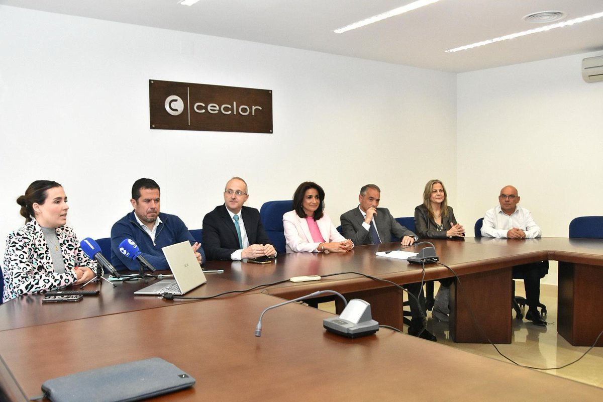 💻La Unión Comarcal de Comerciantes de Lorca, UCCL, estrena nueva página web. ℹ️ La plataforma ucclorca.com presenta información relevante para propietarios y ciudadanos que pueden acceder de manera ágil y sencilla. ▶️lorca.es/noticias/notic…