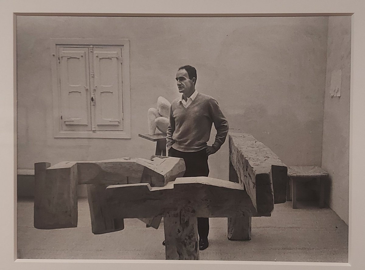 ManuelRevilla57's tweet photo. Último día para visitar la exposición  de Christer Strömholm en la Sala Recoletos de @mapfreFcultura.
Él mismo, Antoni Tàpies, Eduardo Chillida y Le Corbusier os están esperando hasta el último momento. 
#ChagallFM también os espera.
#Madrid https://t.co/4NjCxYj6TJ
