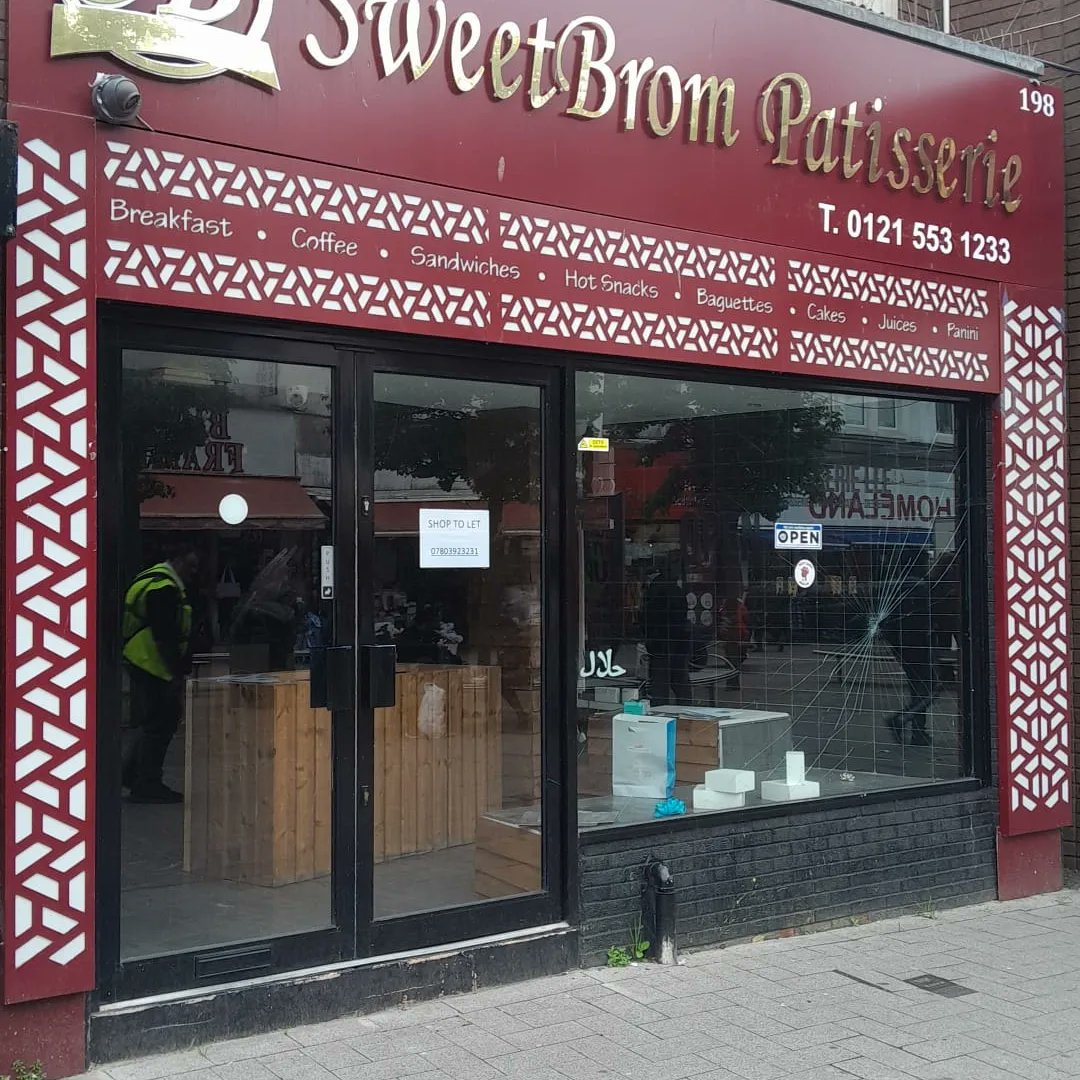 Shop To Let on 198, Princess Parade, High St, West Bromwich B70 7QS. For more information please call on 0780 3923231