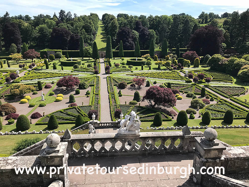 Four ancient Scottish castles feature in our unique tour – Drummond Castle (Open from 10th June until 31 October) , #StirlingCastle , Doune Castle and Linlithgow Palace in Scotland . #castletours #scotlandtours
privatetoursedinburgh.com/product/four-s…