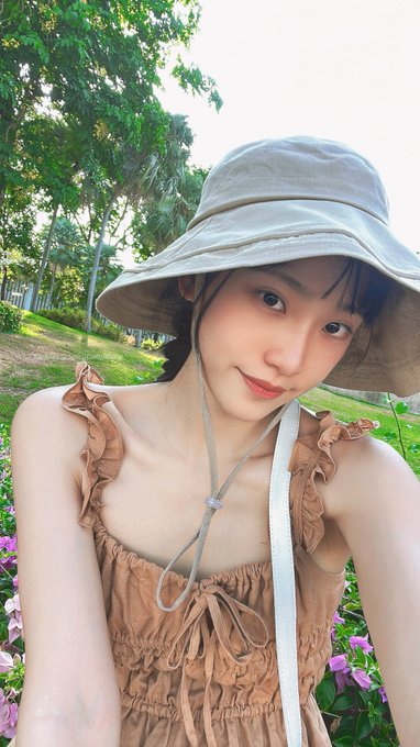 过夏天啦 https://t.co/5Q0sqs5cTJ