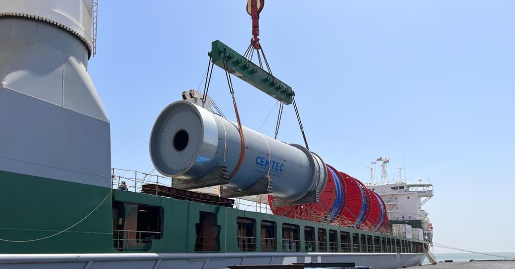 DAKO Worldwide Transport and LTW Africa Logistics collaborated on the transport of a 150-tonne mill shell, along with 500 freight tons of accessories....

#heavylift #projectcargo #projectlogistics #projectforwarding #logistics

bit.ly/4acjsAU