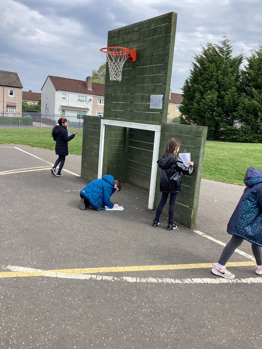 P4 have been learning all about angles! We enjoyed going on an angle hunt to see how many we could find in the playground.