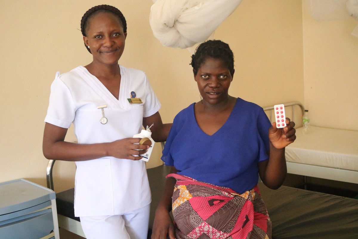 Between 2022 & 2023, maternal mortality dropped by 13.5% in the Eastern Province of Zambia. This is because the @mohzambia with funding from @sida & in partnership with CHAI, trained 89 #HCWs & mentored nearly 240 others in emergency obstetric & neonatal care. #DayofTheMidWife