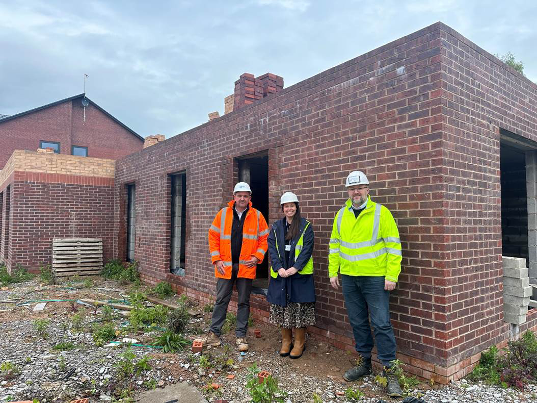 Weaver Vale Housing Trust has appointed a new contractor — M&Y Maintenance and Construction — to restart work delivering #affordablehomes on the site of the old Greedy Pig pub located just off New Road, Winsford. labmonline.co.uk/news/weaver-va… @weavervale @my_maintenance #development