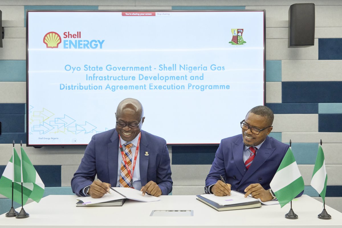 📢 BREAKING NEWS!!!!!

Shell Nigeria Gas has signed an agreement with the Oyo State Government to build a Gas distribution network in Oyo State.

#POWERINGPROGRESS
#POWERINGLIVES
#CSR
#ShellCares