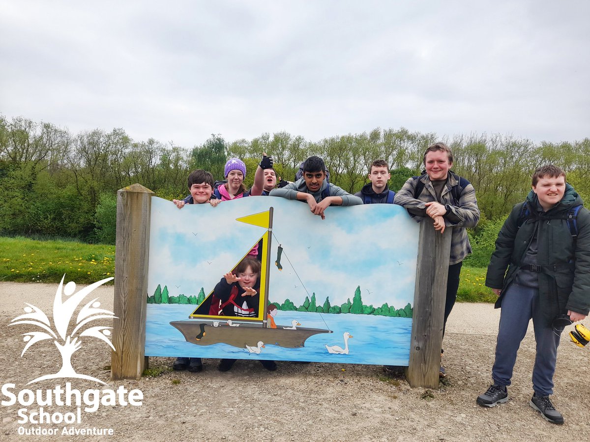 Hazel Bronze #DofE have just found their class teachers boat ⛵️ #PugWash #Sailing #FridayFeeling #OutdoorLearning #ExploreMore

@MyWakefield @The_Boat_House_ @worldsailing @PennineSailing @DofE @DofELondon @DofENorth @DofESouthWest @DofESouthEast @DofEScotland @DofeSheffield