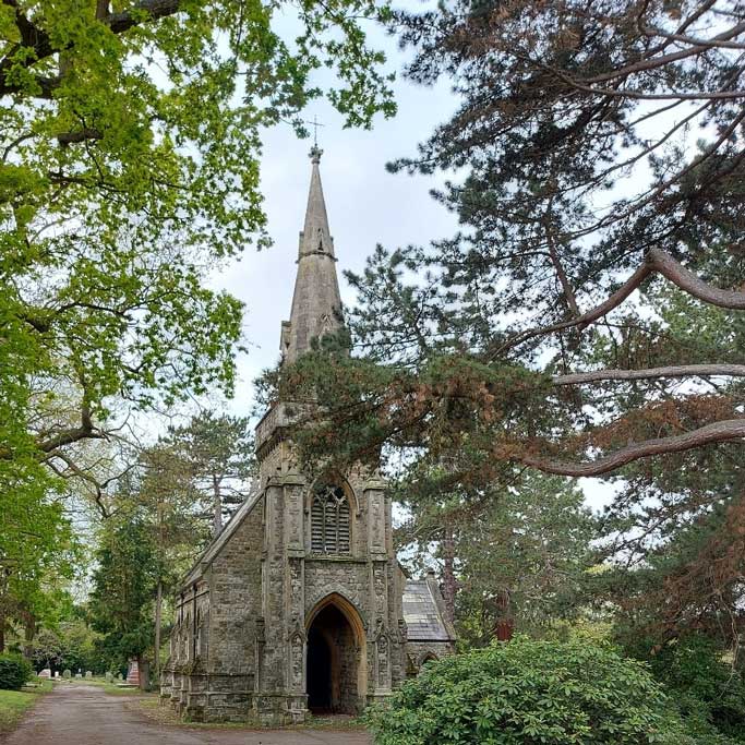We have been awarded funding from The National Lottery Heritage Fund and grants from the Pilgrim Trust and Enfield Society to explore options for the conservation and reuse of the Lavender Hill Non-Conformist Cemetery Chapel orlo.uk/NugSl @ThePilgrimTrust @LHBTrust
