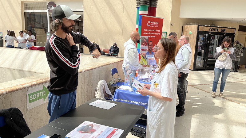 [QVT] Saint-Louis au cœur de la prévention ⚠️ Cette semaine, les professionnels ont participé à la journée de prévention des risques professionnels avec des stands sur➡️ le sommeil➡️ les troubles musculo-squelettiques➡️ les chutes➡️ les risques psychosociaux et chimiques