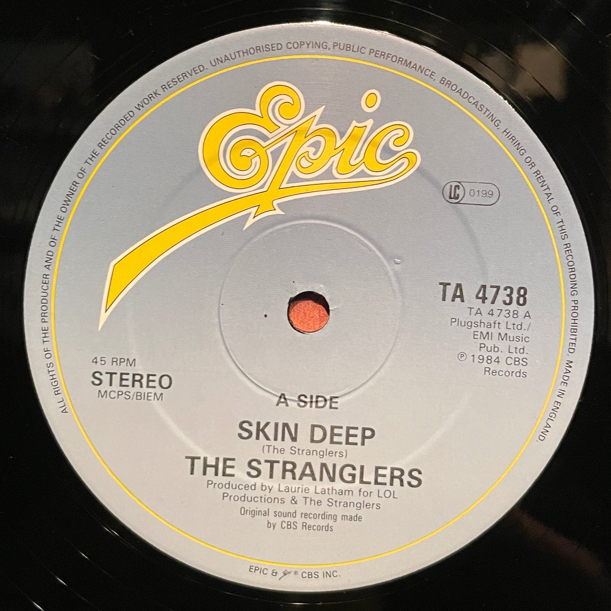 ほな12いこか the stranglers / Skin Deep [’84 Epic --- TA 4738] #DaveGreenfield #thestranglers #SkinDeep #listeningbar #vinylbar #musicbar #レコードバー #mhc03052024 youtube.com/watch?v=yjuaaz…