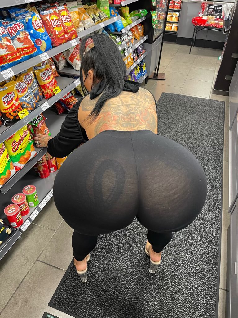 which snack you grabbing?😋