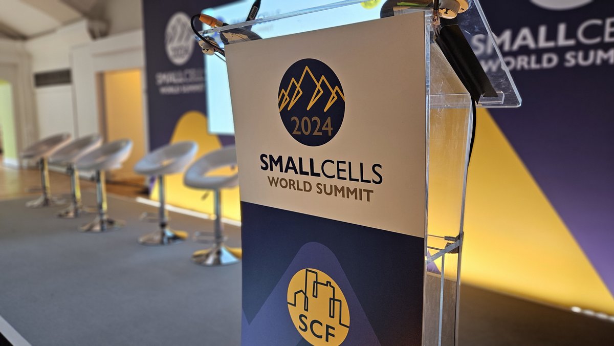 Qualcomm_ES's tweet image. En Small Cells World Summit de Londres, @tsirtsisg, Director Snr. de Tecnología de Qualcomm, ha comentado con expertos del sector los retos y oportunidades para las células pequeñas, desde el punto de vista de operadores, infraestructuras compartidas y proveedores. #SCWS2024